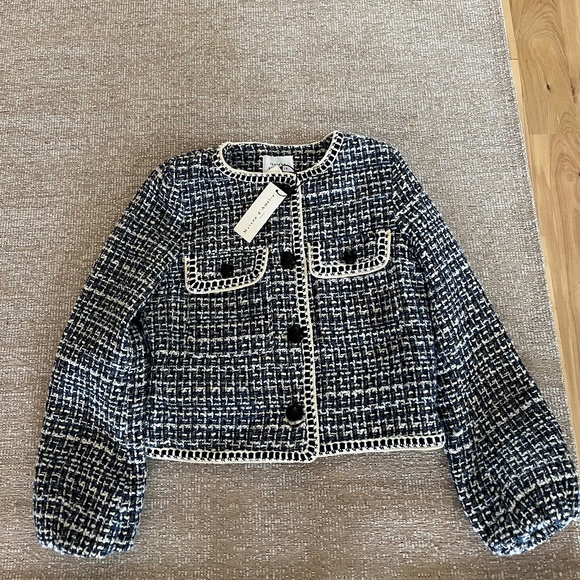 Maison d’Amelie Blazer - Picture 1 of 5